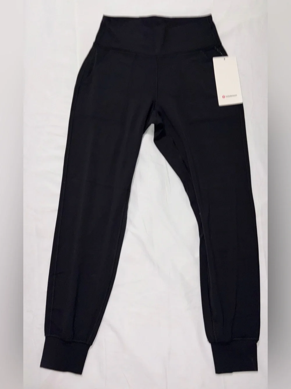 NWT*LULULEMON*SIZE 6* ALIGN HIGH RISE JOGGER*AUTHENTIC*BLACK*$118 RETAIL*25” LNG